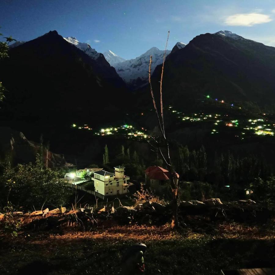 Backpackers Stories By Old Hunza Inn Karimabad  Esterno foto