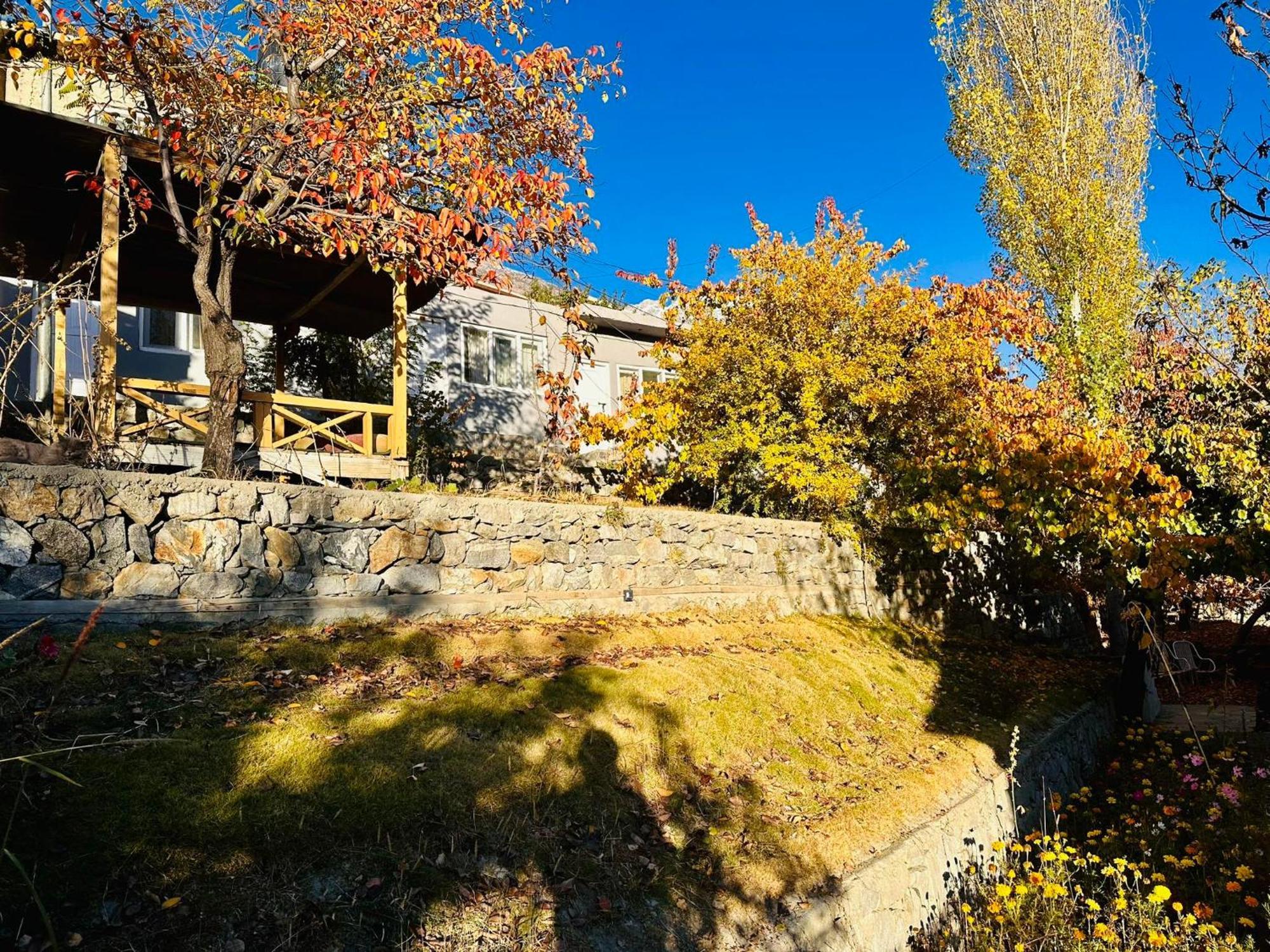 Backpackers Stories By Old Hunza Inn Karimabad  Esterno foto