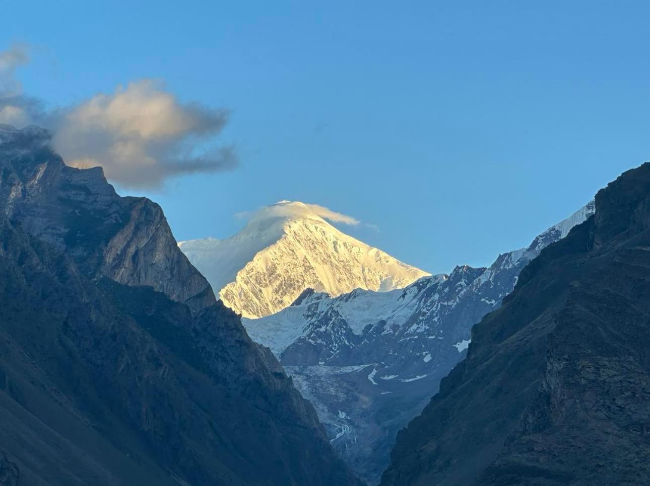 Backpackers Stories By Old Hunza Inn Karimabad  Esterno foto